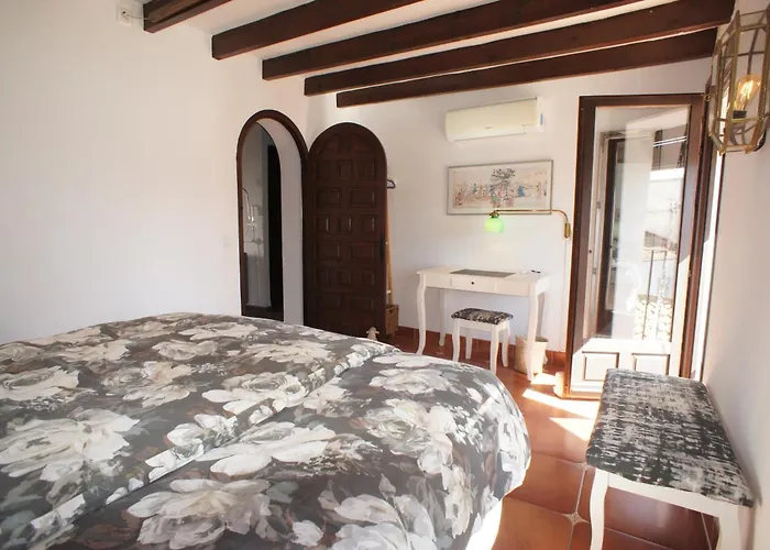 Casa Con Balcon